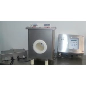 Goring Kerr DSP1 Pipeline Metal Detector 4" with control panel and cables on a flat surface.